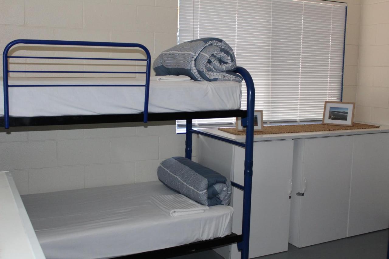 Batemans Bay Holiday Park & Hostel Екстер'єр фото