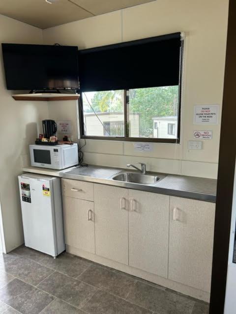 Batemans Bay Holiday Park & Hostel Екстер'єр фото